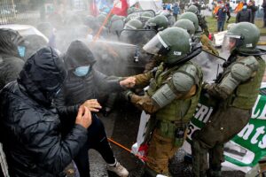 Felipe González fotógrafo de desalojo tras polémica por desabastecimiento