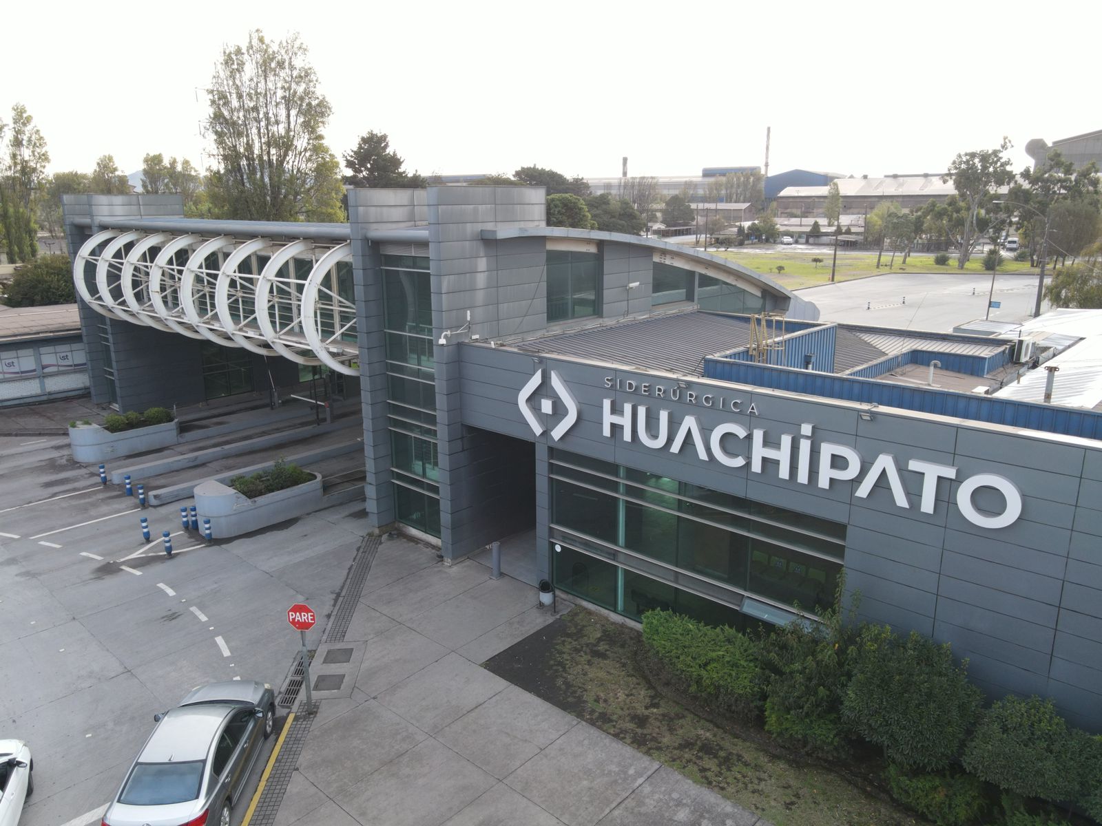 Huahcipato suspende indefinidamente actividades de la siderúrgica