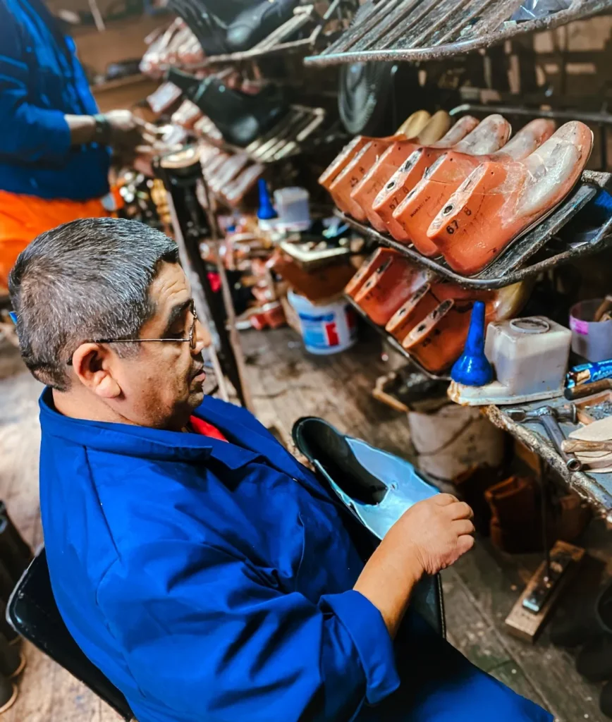  Concepción: empresarias fabrican y exportan zapatos “made in Chile”