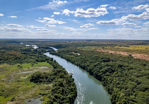 Actualmente, el Proyecto Sucuriú, ubicado en el Estado de Mato Grosso do Sul, está en la fase de movimiento de tierras.