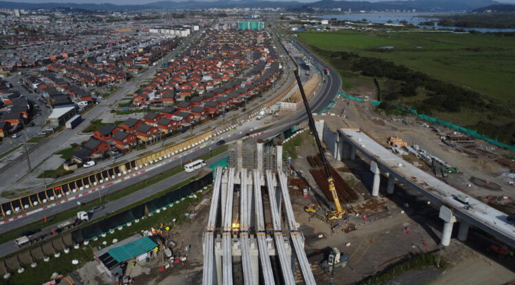 Puente industrial del Biobío entra en su recta final