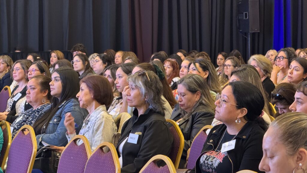 Un centenar de empresarias del Biobío participaron en encuentro que promueve la asociatividad