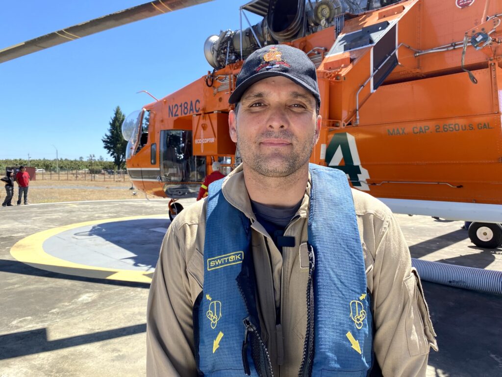 Miguel Cuba, piloto de la nave.