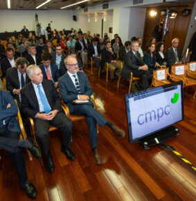 Bernardo Larraín Matte llega al sillón de la presidencia de Empresas CMPC