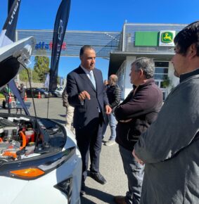 Los Ángeles avanza con test drive del programa Mi Taxi Eléctrico